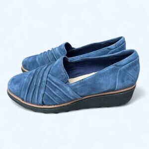 Clarks Women's Sharon Villa Loafer Blue 7 M Comfort Shoes Suede Leather Preppy